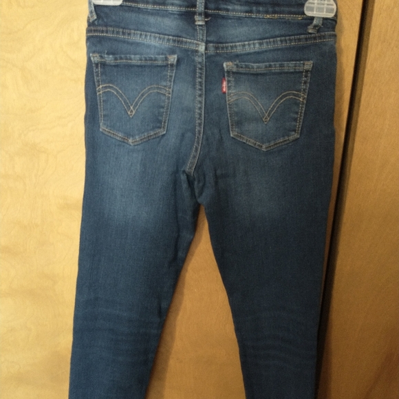 Levi's jeans - Picture 2 of 4